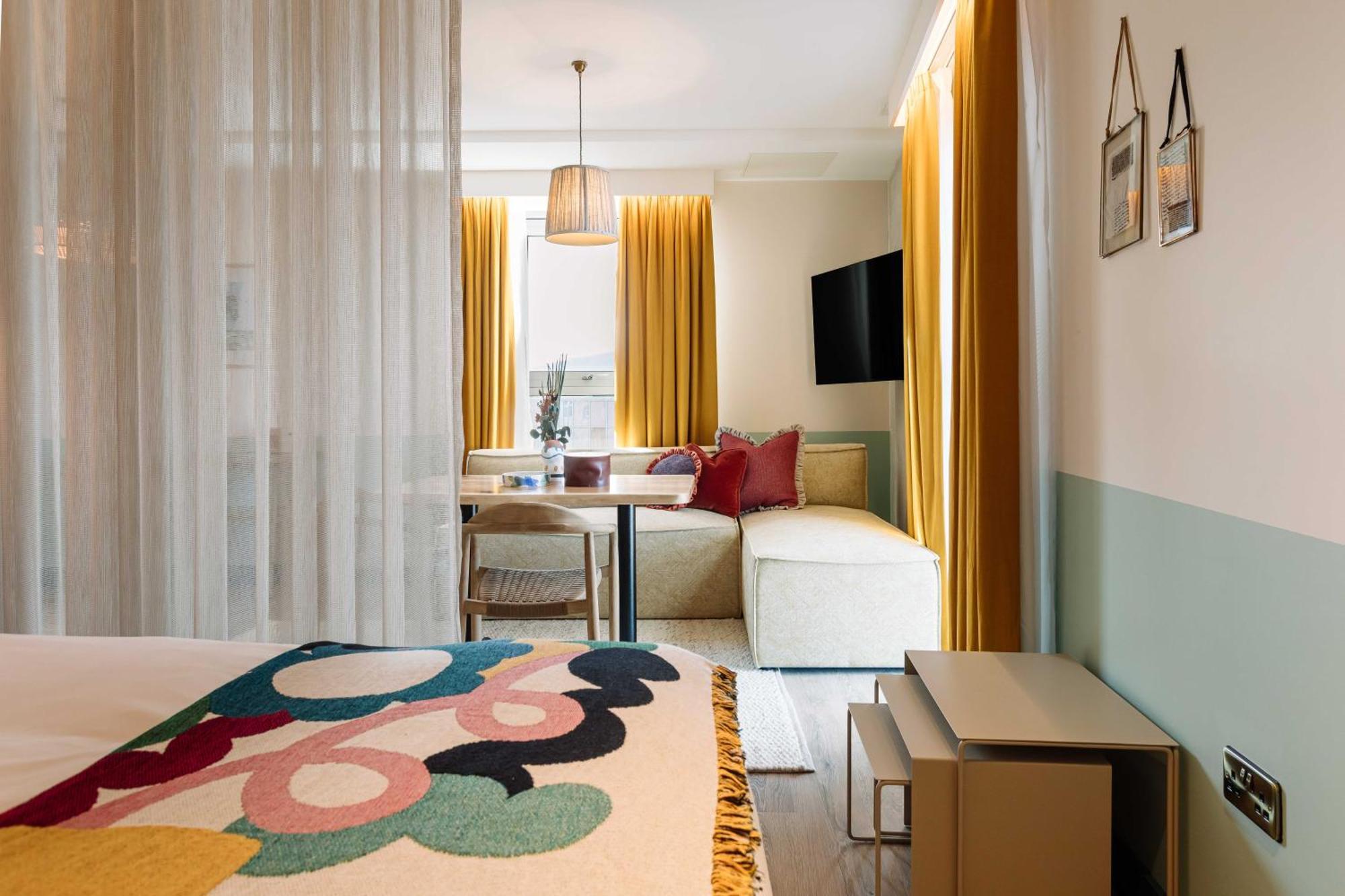 Room2 Belfast Hometel Extérieur photo